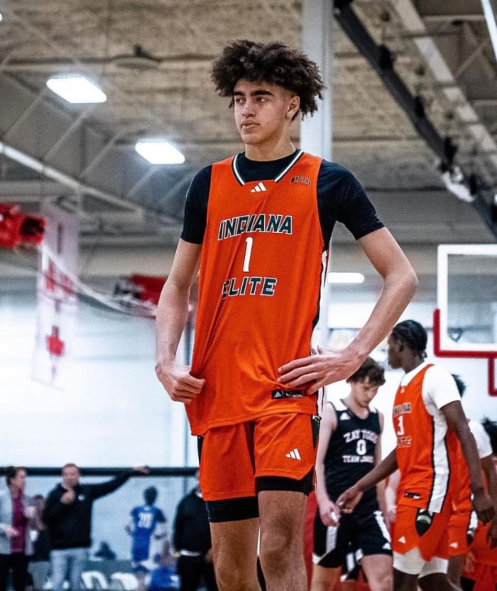 Malachi Moreno plays for the Indiana Elite AAU team.